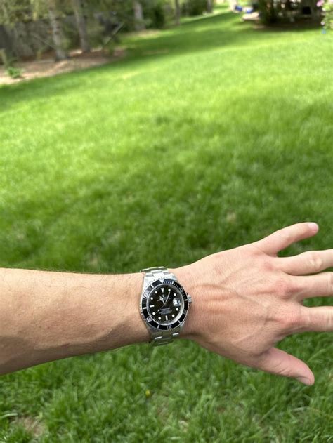 Sub/GMT Tips for Small Wrists : r/rolex .